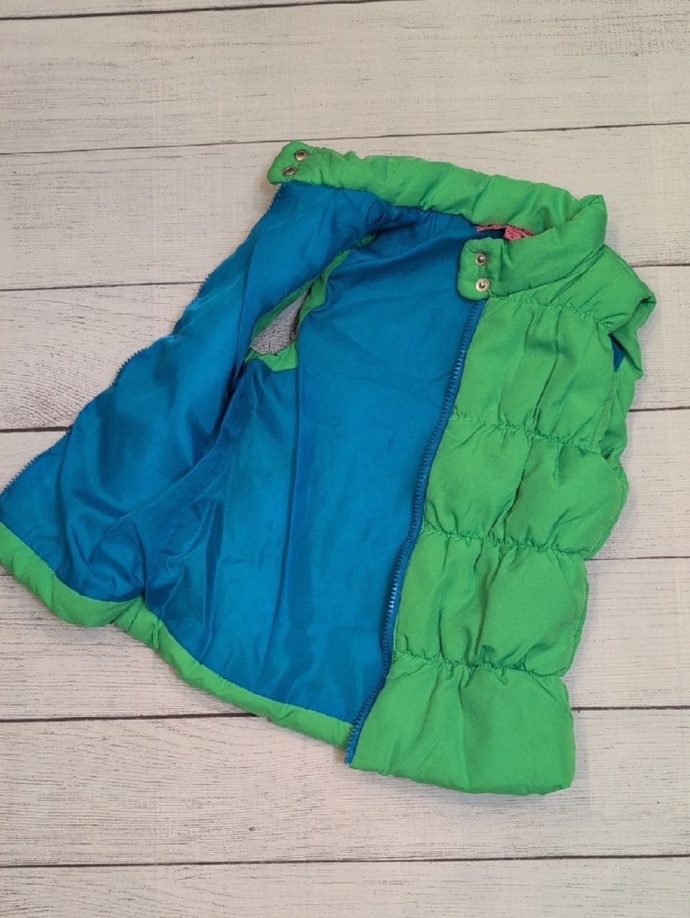 Green Puffer Vest with Blue Zip - Picture 4 of 4
